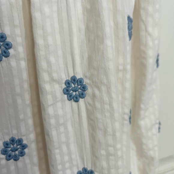 American eagle white maxi dress with embroidered blue flowers size M - Picture 3 of 12